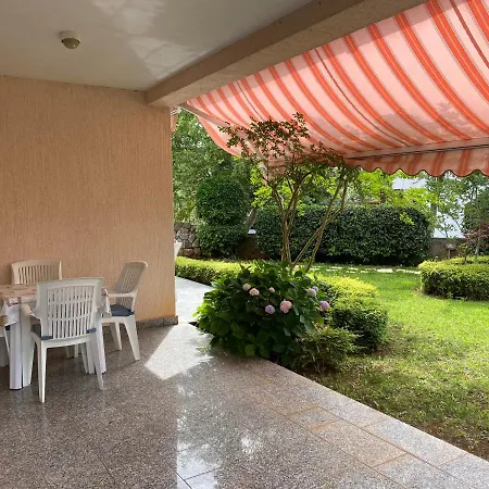 - 2 Apartment Malinska